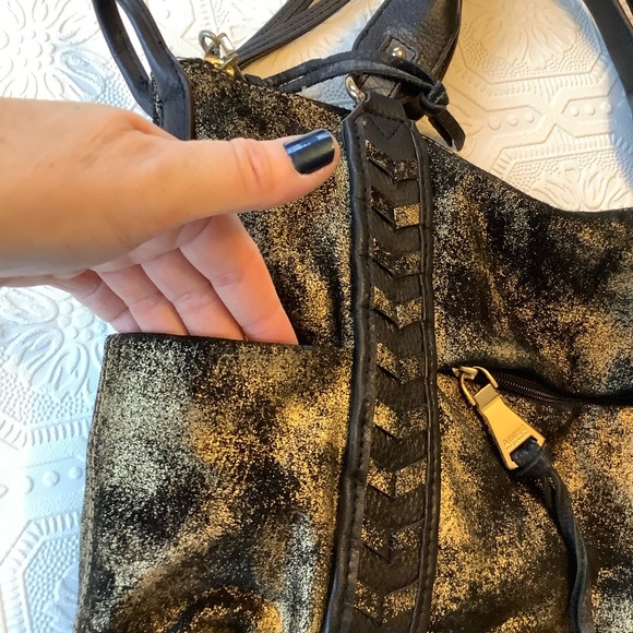 Aimee Kestenberg Black Gold Distressed Leather Bag - Picture 6 of 16